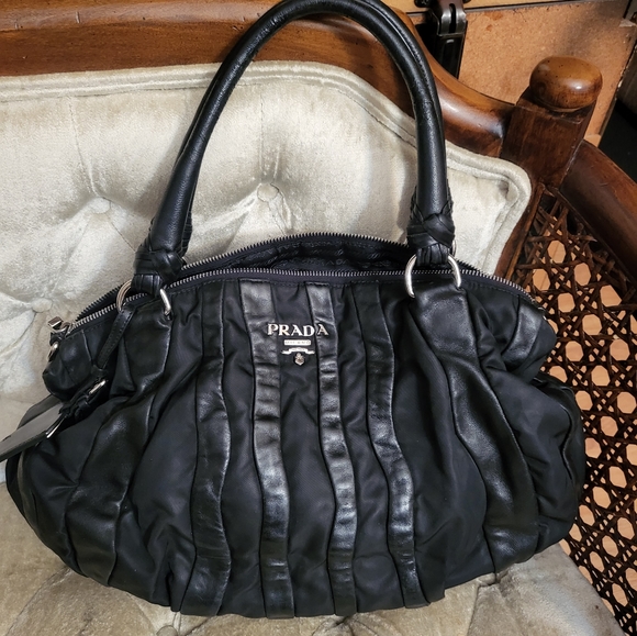 Prada Handbags - Authentic Prada shoulder bag